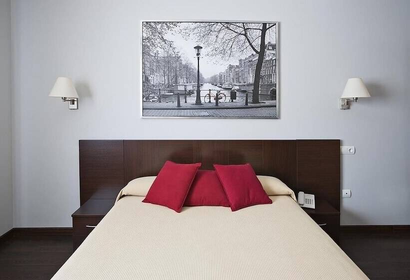 Номер Стандарт, Hostal T4