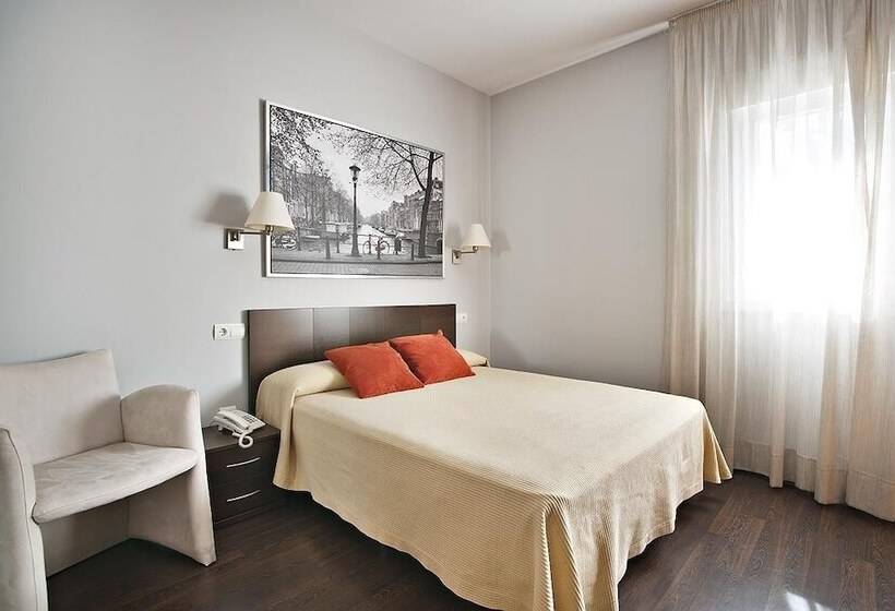 Номер Стандарт Индивидуальный, Hostal T4