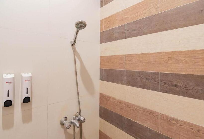 Номер Стандарт, Reddoorz Resort Premium @ Sangkan Hurip Kuningan