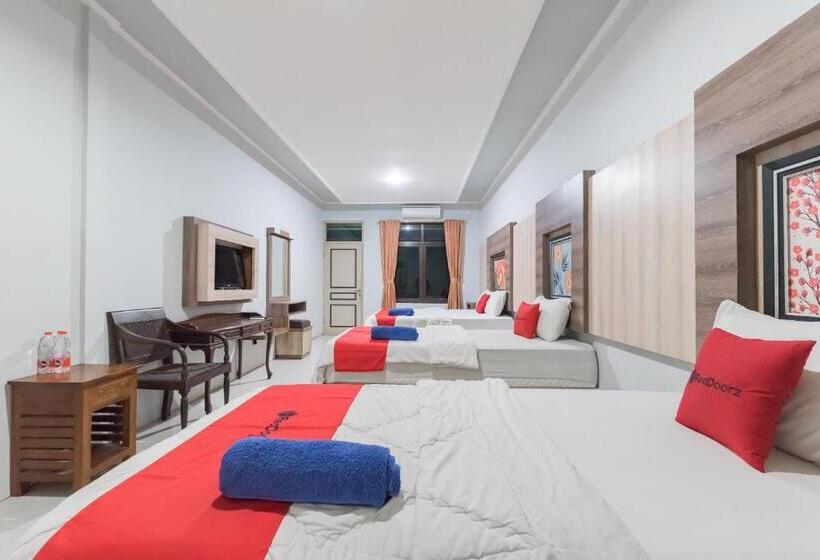 Семейный Номер, Reddoorz Resort Premium @ Sangkan Hurip Kuningan