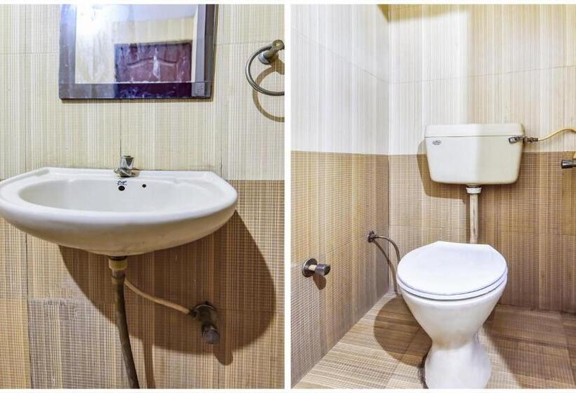Трехместный Номер Классика, Oyo 77868  Taj