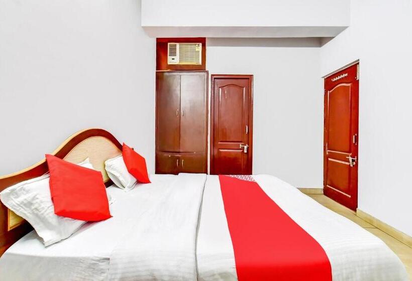 Трехместный Номер Классика, Oyo 77868  Taj