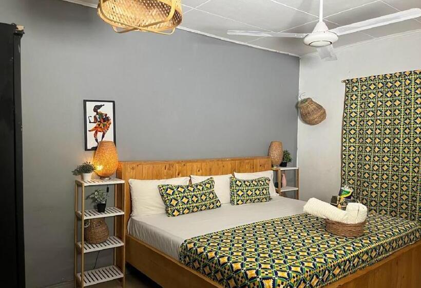 Deluxe Suite King Bed, African Treasure Beach Resort