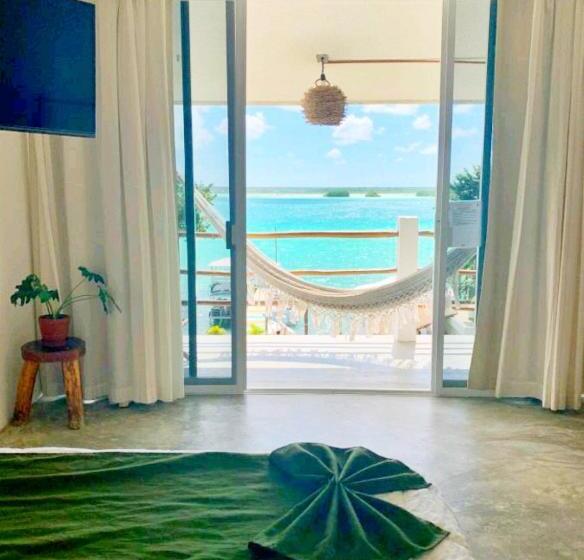Habitación Deluxe con Balcón, Tropic Bacalar