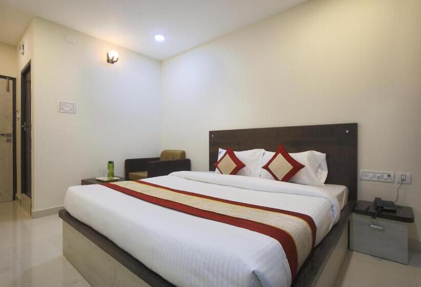Номер Deluxe, Balaji Residency