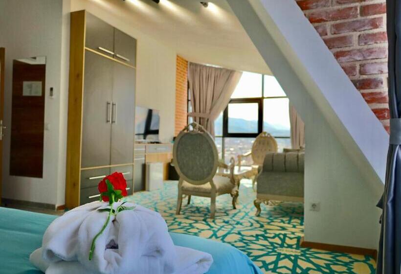 سوییت, Mi Casa