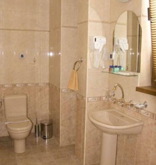 سوییت جونیور, Family Hotel Silvestar