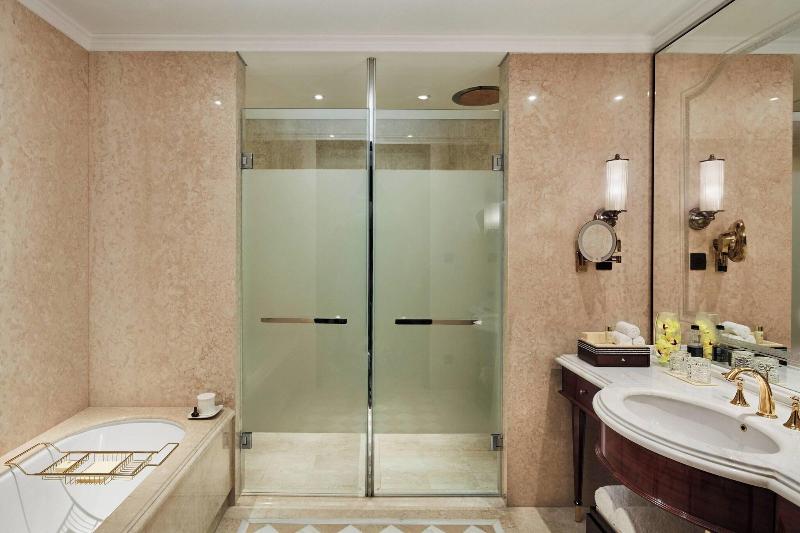 اتاق خانوادگی, Evergreen Laurel Hotel   Keelung
