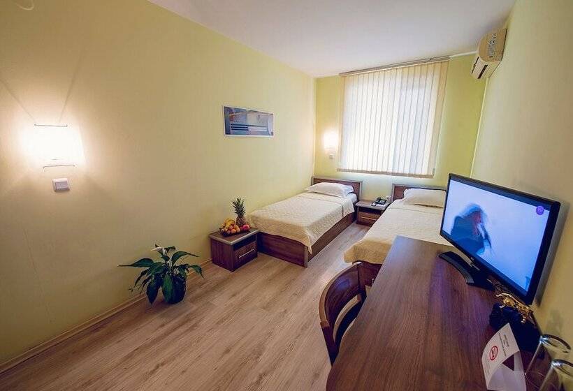اتاق استاندارد با بالکن, Family Hotel Gran Ivan