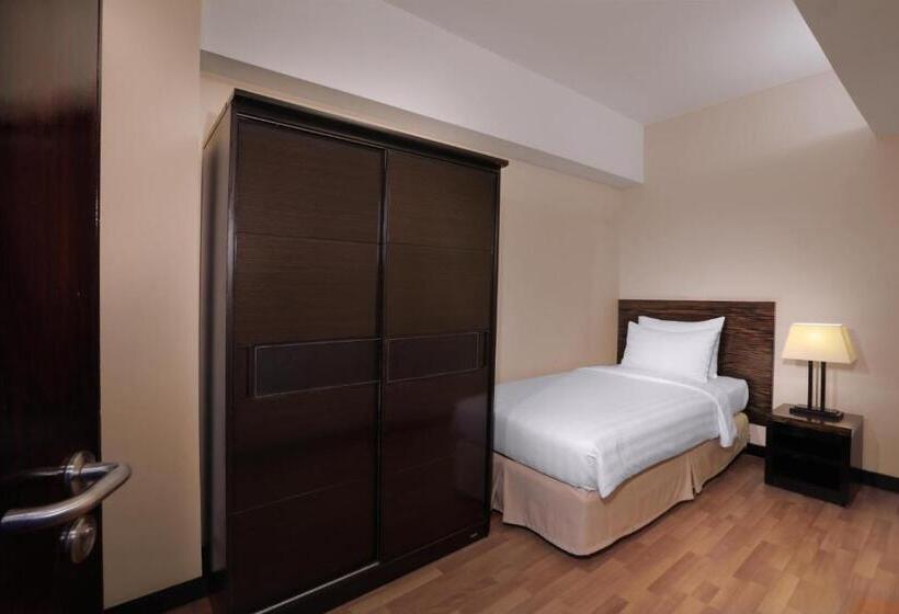 Апартаменты 2 Спальни, Grand Dafam Braga Bandung