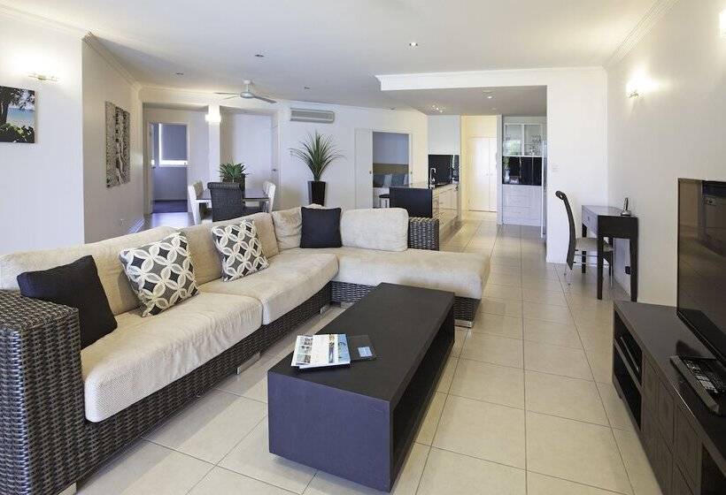 침실 4개 아파트, Vue Apartments Trinity Beach