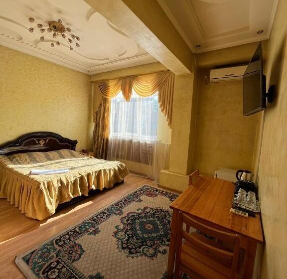 اتاق لوکس چهار تخته, Akzhol Hotel Almaty