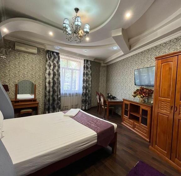 Deluxe Suite King Bed, Akzhol Hotel Almaty