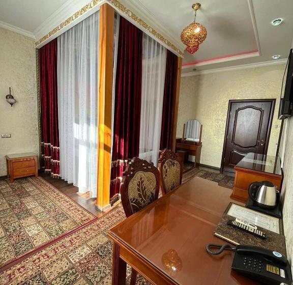 Deluxe Suite King Bed, Akzhol Hotel Almaty