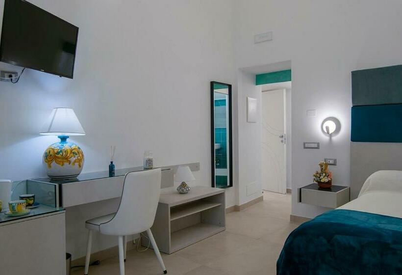 اتاق سوپریور, Atrani Rooms