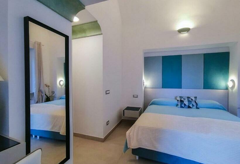 اتاق لوکس چهار تخته, Atrani Rooms