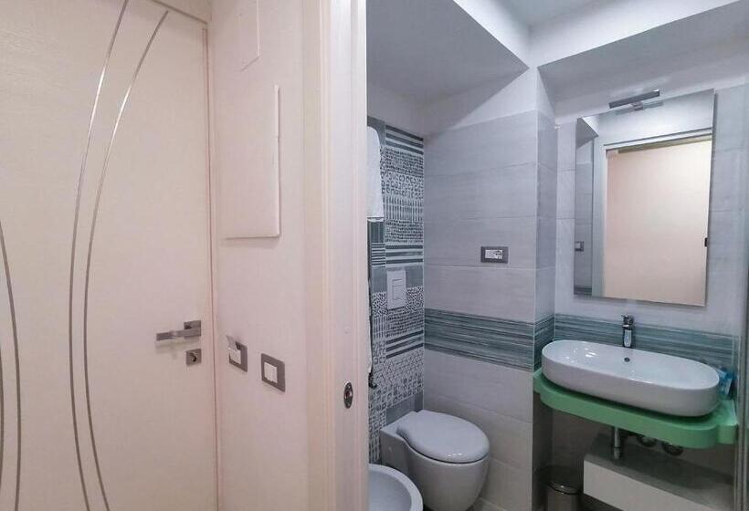 اتاق لوکس چهار تخته, Atrani Rooms