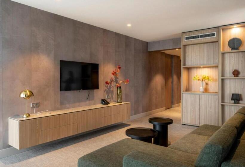 Люкс Кровать Кинг, Van Der Valk Hotel Deventer