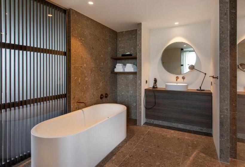 Люкс с гидромассажем, Van Der Valk Hotel Deventer