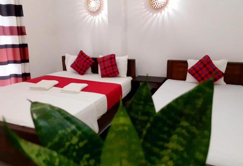 اتاق لوکس, Jasmine White House Restaurant & Spa