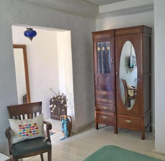 Номер Стандарт, Dimitri Ada Evi & Restaurant