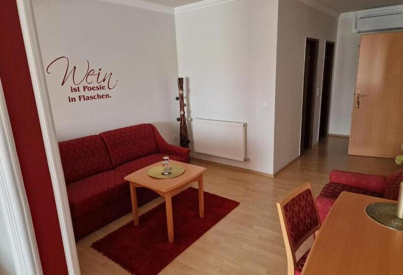 Семейный Номер, Das Blaufränkisch Weinhotel & Restaurant