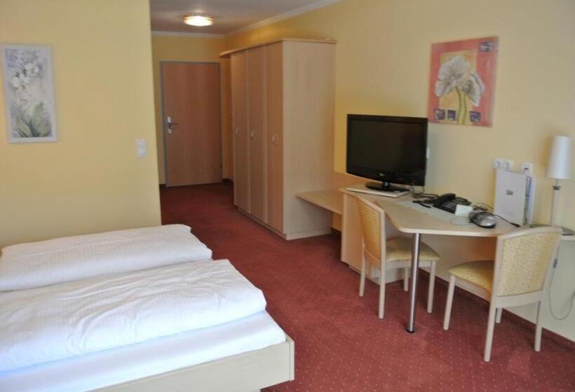 Полулюкс, Landhotel Stofflerwirt