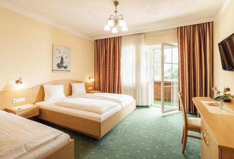 Номер Стандарт Трехместный, Landhotel Stofflerwirt