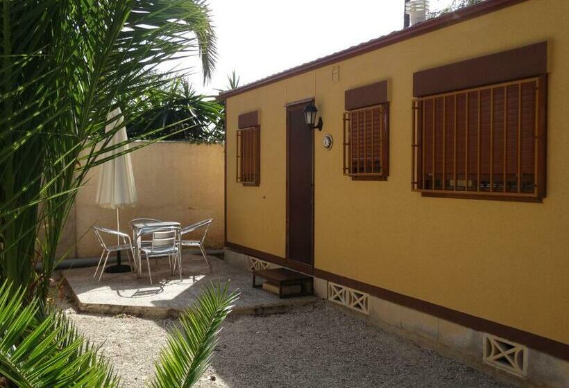 بانگلوی استاندارد, Camping Las Palmeras
