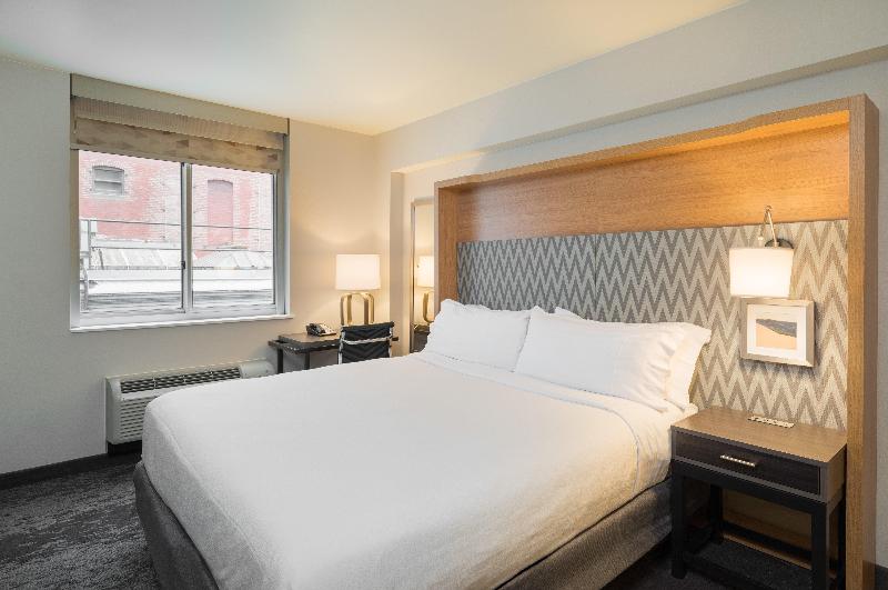 اتاق استاندارد با تخت بزرگ, Holiday Inn Wall Street, An Ihg