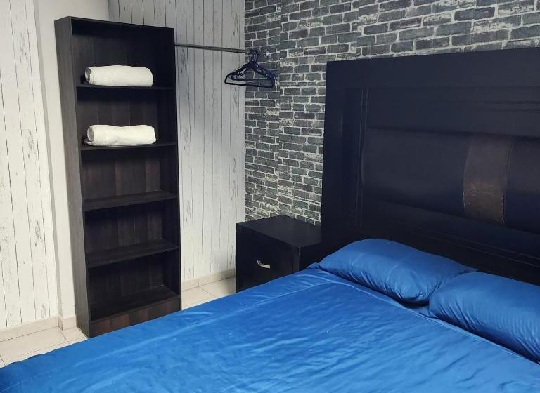 Quarto Economy, El Hostalito Metepec