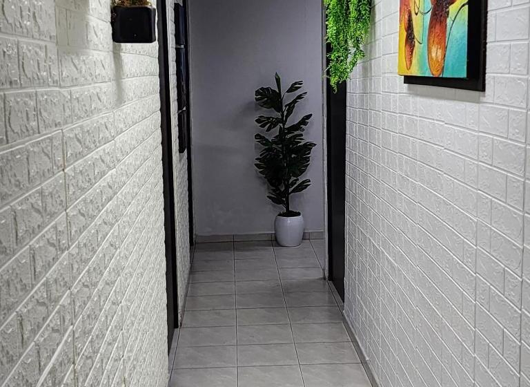 Quarto Economy, El Hostalito Metepec