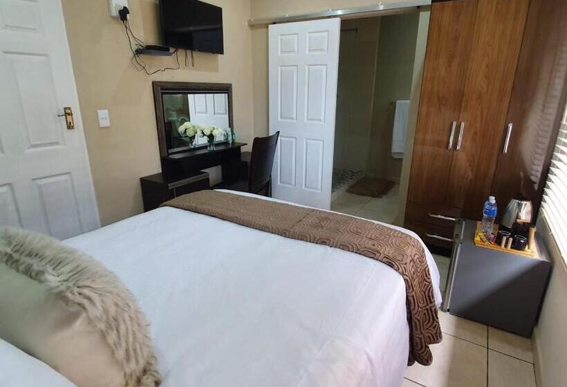 Номер Стандарт, Sm Africa Guest House