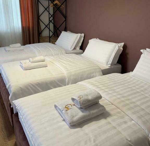 اتاق استاندارد سه نفره, Grand Hotel Pogradec