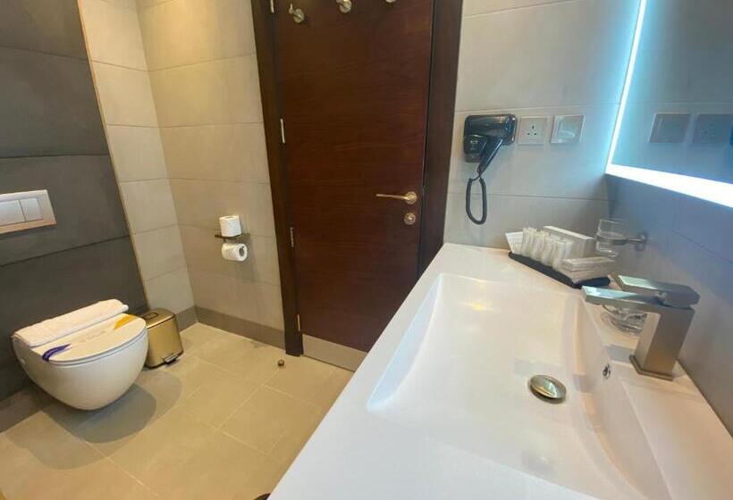 Superior Suite, Velar Inn