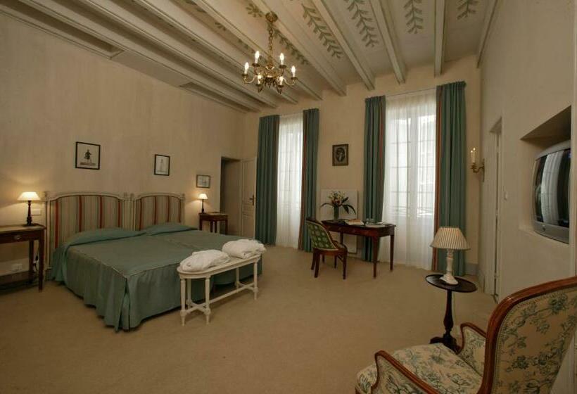 Люкс, Le Manoir St Jean