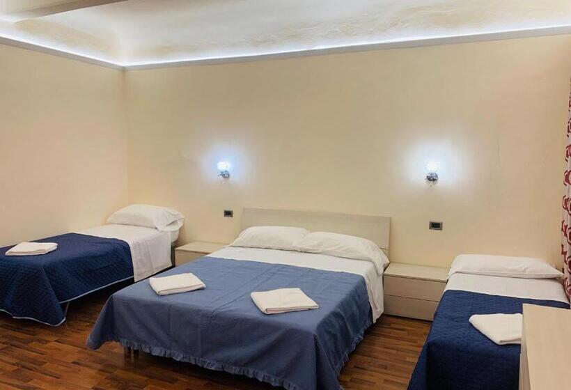 اتاق خانوادگی, Piccolo Hotel Con Access Ztl !!! ɲel ƈentro Storico Di ƒirenze !!!