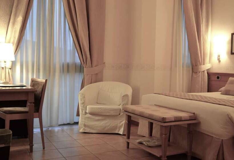 اتاق رویال, Seccy Hotel Boutique Art & Museum