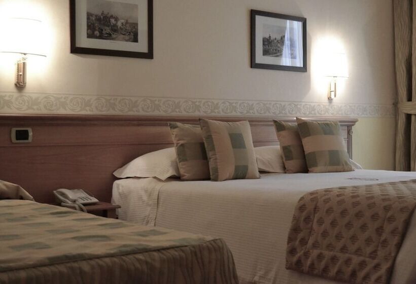 اتاق لوکس سه تخته, Seccy Hotel Boutique Art & Museum