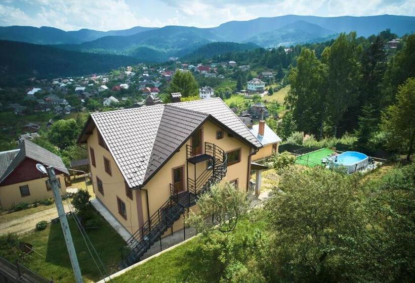 Номер Стандарт Вид на Горы, Gazdіvska Hata Guest House