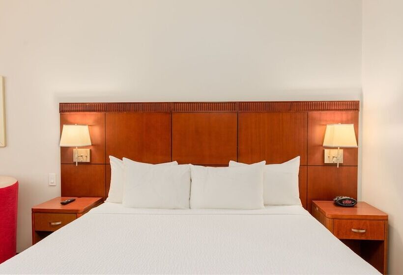 Номер Superior, Courtyard By Marriott Panama Multiplaza Mall