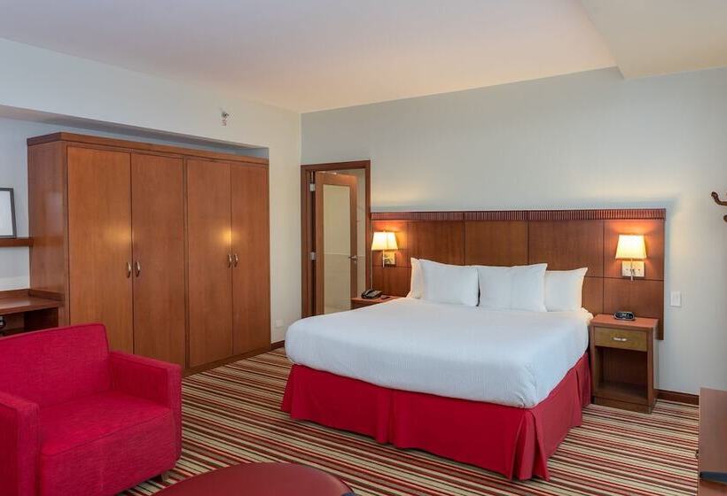 Номер Executive, Courtyard By Marriott Panama Multiplaza Mall