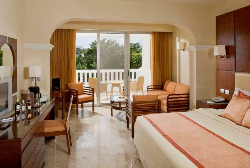 Deluxe Junior Suite, Grand Sunset Princess - All Inclusive