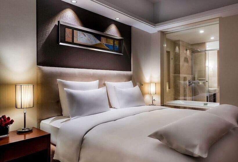 Номер Deluxe, Pullman Beijing South