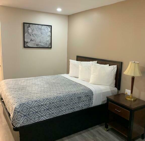 Номер Стандарт, Westport Station Motel