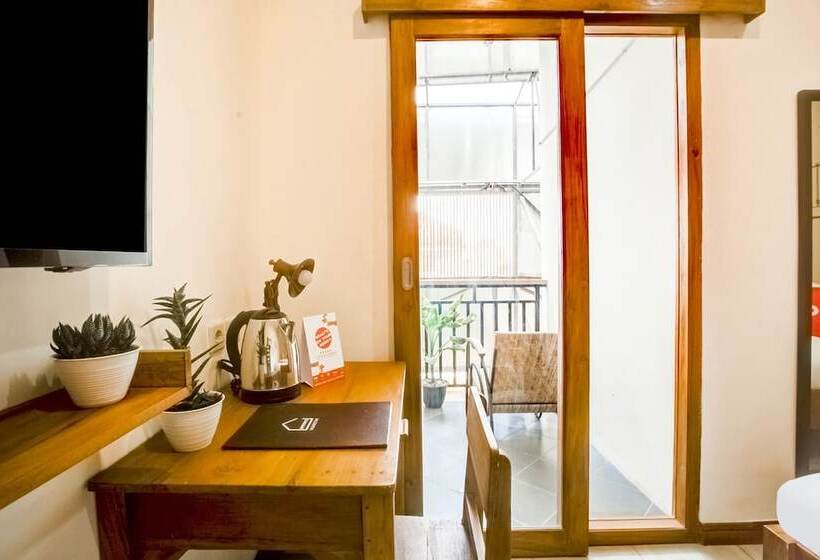 Номер Deluxe, Reddoorz At Mystays Pemuda Cepu Blora