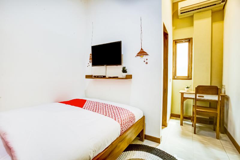 Номер Стандарт, Reddoorz At Mystays Pemuda Cepu Blora