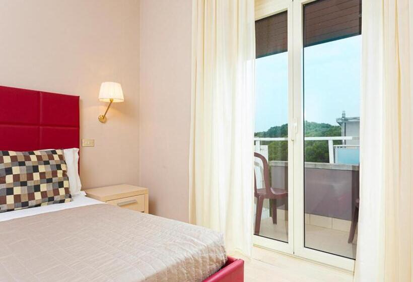 高级大房间, Corona Milano Marittima