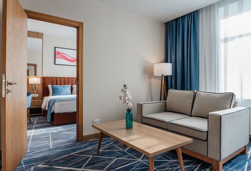 سوئیت 2 خوابه, Ramada By Wyndham Astana