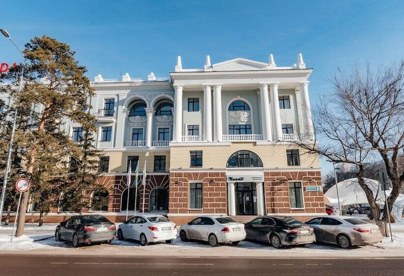 سوییت جونیور, Ramada By Wyndham Astana